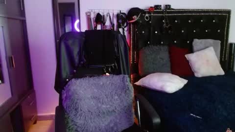 amelie__martinez online show from 9, 11, 2025