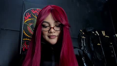 Snapshot of amelie_vandenoir chatting on 11, 6, 2026 MISTRESS AMELIE online show from 11, 6, 2026