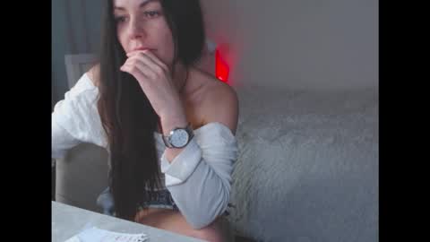 amelinamersi online show from 16, 9, 2025