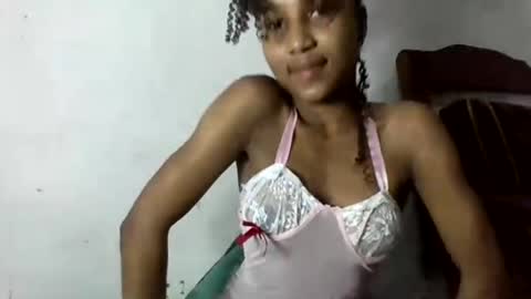 amelisy20005 online show from 17, 6, 2026