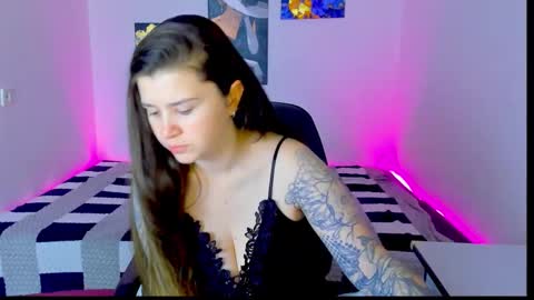 Snapshot of amellymillyy chatting on 10, 11, 2025 amellymillyy online show from 10, 11, 2025