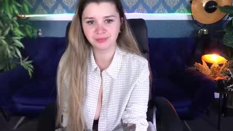 Snapshot of amellymillyy chatting on 3, 12, 2025 amellymillyy online show from 3, 12, 2025