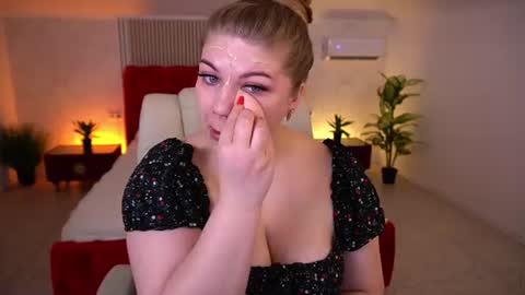 Snapshot of amellywhite chatting on 23, 6, 2026 Alina online show from 23, 6, 2026