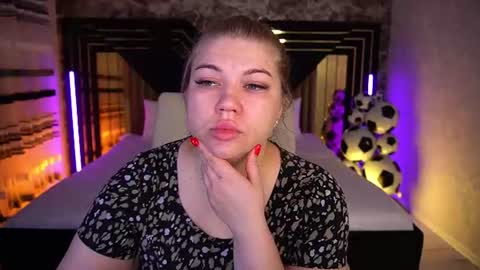 Snapshot of amellywhite chatting on 3, 7, 2026 Alina online show from 3, 7, 2026