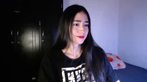 Snapshot of amelycaro chatting on 3, 1, 2025 Amely online show from 3, 1, 2025