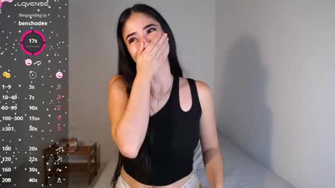 Snapshot of amelycaro chatting on 23, 2, 2025 Amely online show from 23, 2, 2025