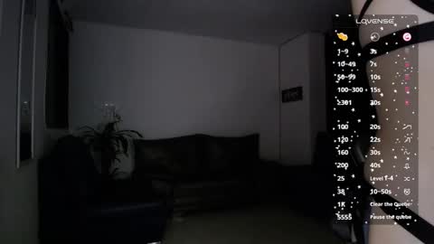 Snapshot of amelycaro chatting on 3, 10, 2025 Amely online show from 3, 10, 2025