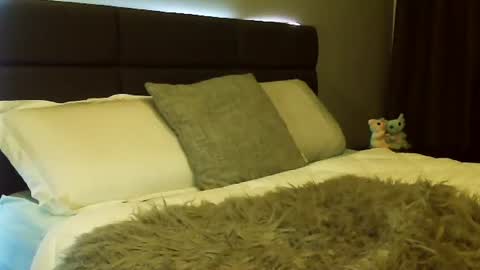 Snapshot of amera_gray chatting on 3, 2, 2025 HOT white naughty leo xxx online show from 3, 2, 2025