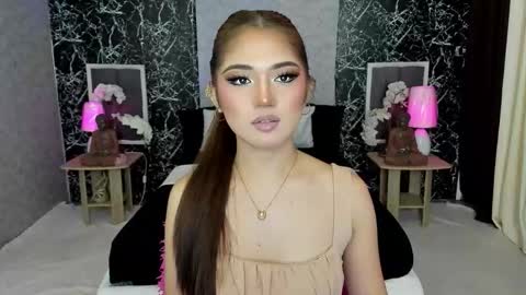 Snapshot of amethyst_claire chatting on 28, 10, 2025 Claire online show from 28, 10, 2025