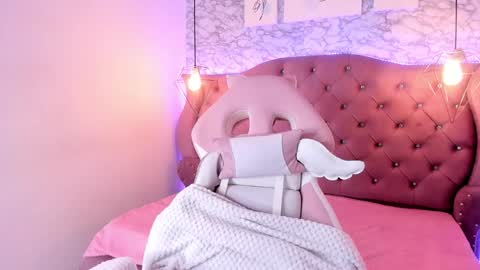 Snapshot of ametrix_ chatting on 12, 1, 2025 online show from 12, 1, 2025