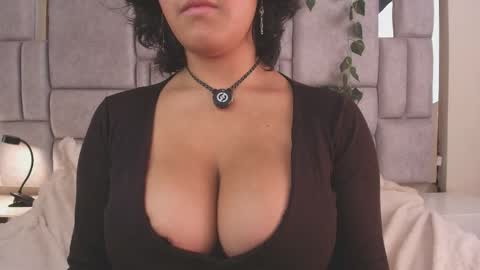 Snapshot of ametrix_ chatting on 13, 12, 2025 online show from 13, 12, 2025