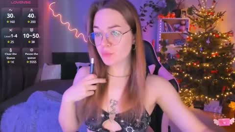 Hi-hi I am Kate welcome to my sexy room online show from 12, 1, 2025