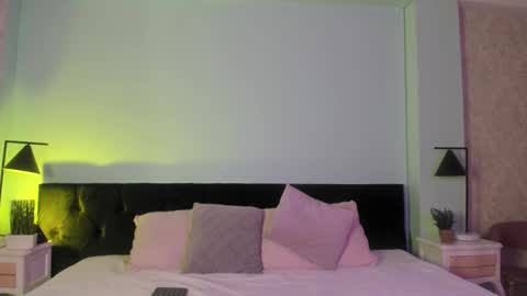 Snapshot of ami_berner chatting on 14, 12, 2025 ami_berner online show from 14, 12, 2025