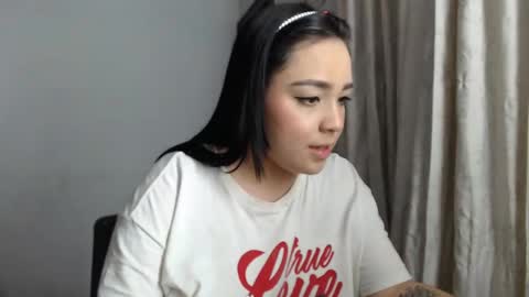 ami_rosee online show from 2, 12, 2024