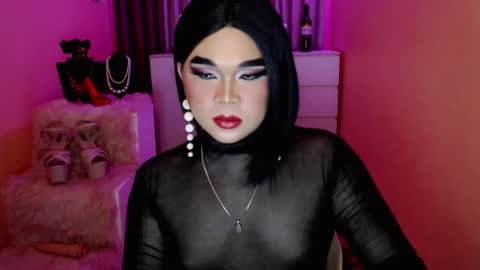 Queen Mireska online show from 26, 12, 2024