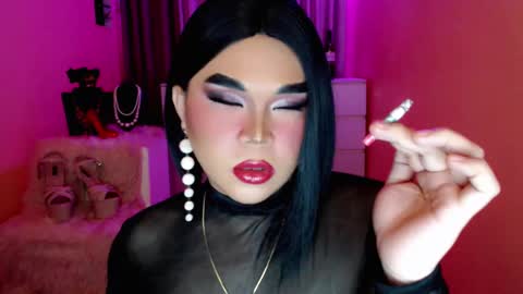 Queen Mireska online show from 2, 1, 2025