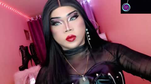 Queen Mireska online show from 6, 11, 2025