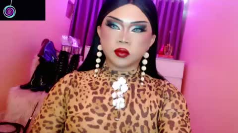 Snapshot of amiadoll chatting on 9, 7, 2026 Queen Mireska online show from 9, 7, 2026