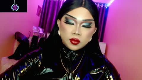 Snapshot of amiadoll chatting on 11, 7, 2026 Queen Mireska online show from 11, 7, 2026