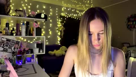 Snapshot of amily_sunray chatting on 22, 2, 2026 Amily online show from 22, 2, 2026