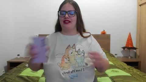 Amira Vyxen online show from 19, 11, 2025