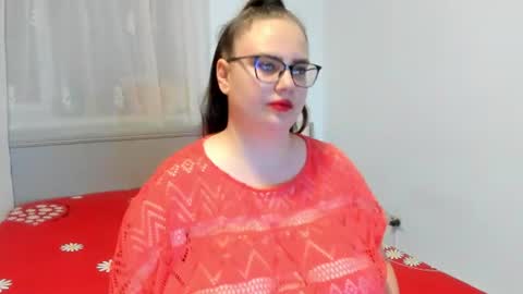 Snapshot of amiravyxen chatting on 17, 7, 2026 Amira Vyxen online show from 17, 7, 2026