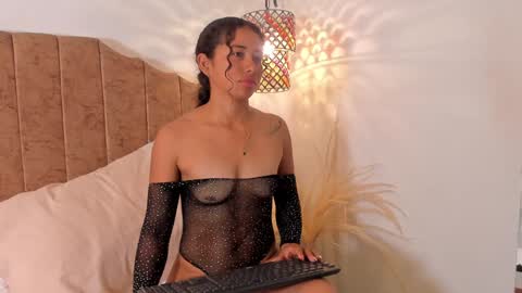 Snapshot of ammy_nova chatting on 20, 12, 2024 Ammy Nova online show from 20, 12, 2024