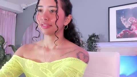 Snapshot of ammy_nova chatting on 5, 12, 2025 Ammy Nova online show from 5, 12, 2025