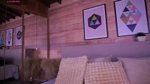 Ammy Scott  online show from 3, 12, 2025