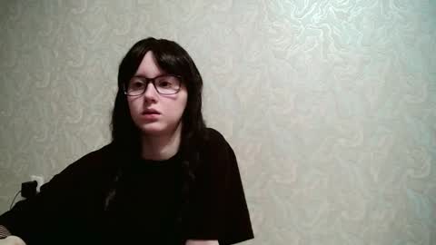 Amomira honeyx online show from 13, 11, 2025