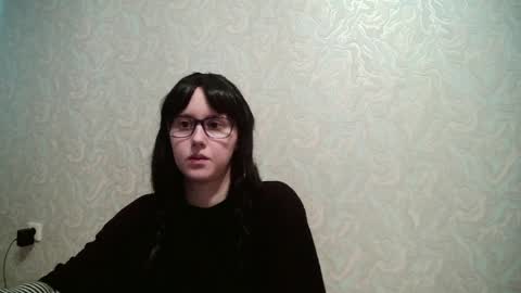 Amomira honeyx online show from 12, 6, 2026