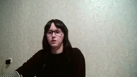 Amomira honeyx online show from 16, 6, 2026