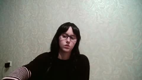Amomira honeyx online show from 22, 6, 2026