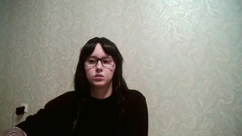 Amomira honeyx online show from 26, 6, 2026