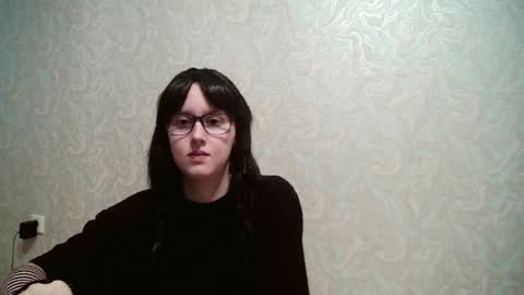 Amomira honeyx online show from 5, 7, 2026
