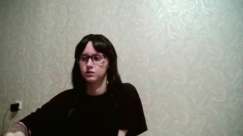 Amomira honeyx online show from 4, 8, 2026