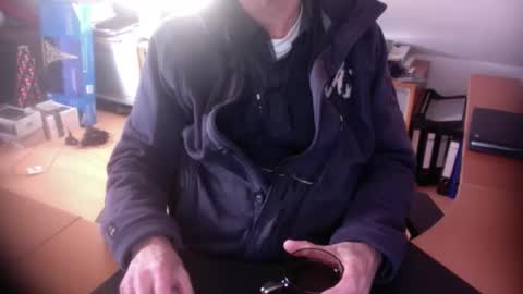 Amor2200 online show from 6, 1, 2026