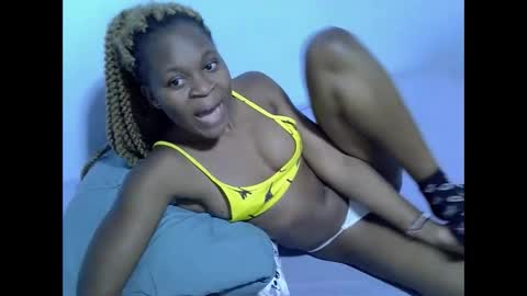 Snapshot of amor_anny chatting on 29, 9, 2025 anny online show from 29, 9, 2025