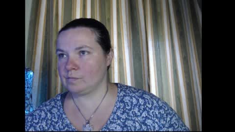 amorelara online show from 15, 9, 2025