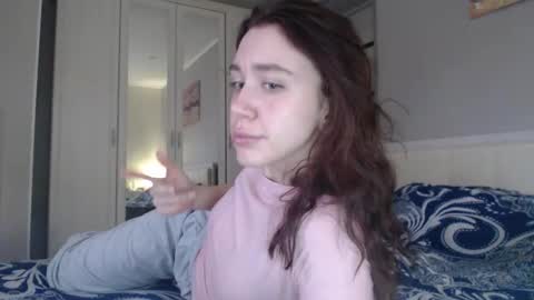 Snapshot of amoremeoww chatting on 7, 11, 2025 miss unforgettable online show from 7, 11, 2025