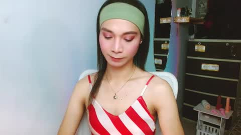 Snapshot of amorous_tina chatting on 17, 10, 2025 Tina online show from 17, 10, 2025