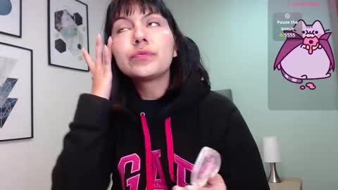 Amy 3 online show from 27, 10, 2025