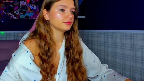 AmyGMT 2 Mon-Sun  0300am-0900am  online show from 18, 12, 2024