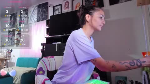 AmyEloise online show from 10, 9, 2025