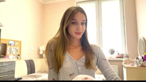 Snapshot of amy_chill chatting on 7, 5, 2026 Amy Chill online show from 7, 5, 2026