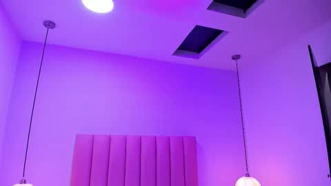 Snapshot of amy_ferreira chatting on 14, 10, 2025 Aleja online show from 14, 10, 2025