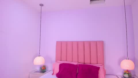 Snapshot of amy_ferreira chatting on 14, 11, 2025 Aleja online show from 14, 11, 2025