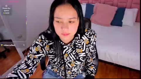 Snapshot of amy_ferreira chatting on 15, 12, 2025 Aleja online show from 15, 12, 2025