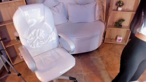 Snapshot of amy_kiitty chatting on 4, 12, 2024 online show from 4, 12, 2024