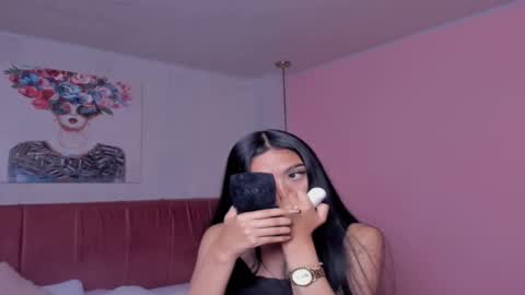 amy_saenz_ online show from 13, 10, 2025